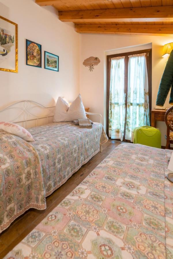 La Piccola Gardenia Bed & Breakfast Gardone Riviera Exterior photo